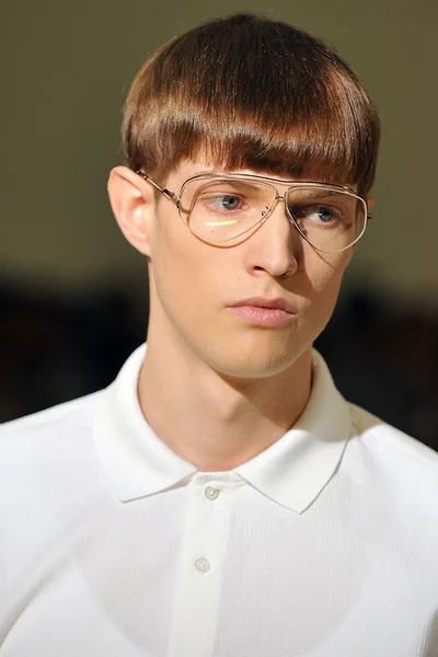 Look 26